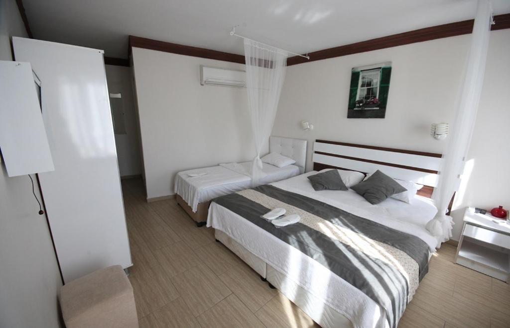 Lavinya Otel Бозджаада Екстериор снимка