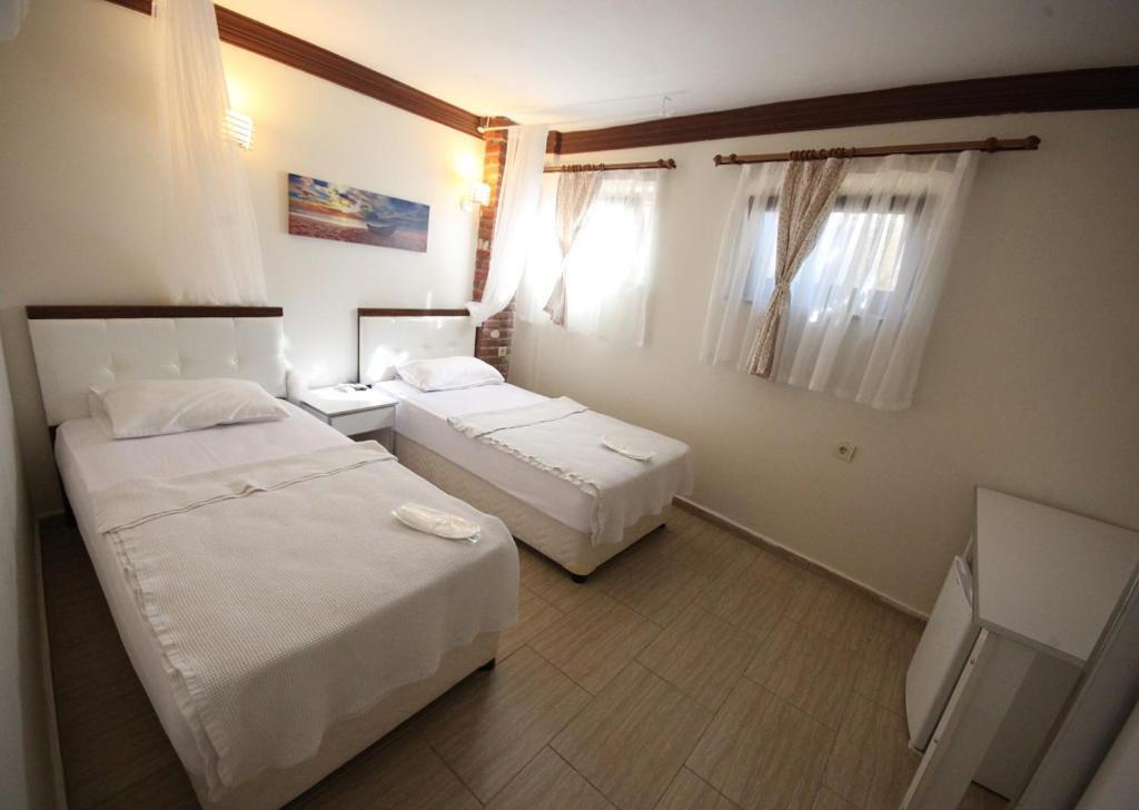 Lavinya Otel Бозджаада Екстериор снимка