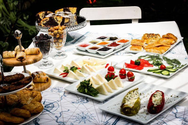 Lavinya Otel Бозджаада Екстериор снимка